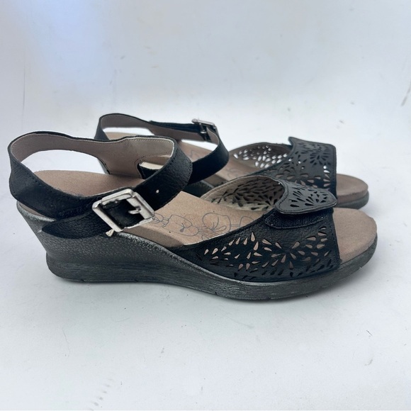 ROMIKA Nevis 05 Black Perforated Leather Wedge Heel Sandal Size 39 8.5 - Picture 3 of 12